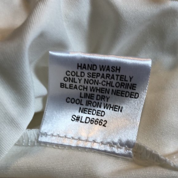 LUNA White Lace Dress, Tulip Design, Lined - Picture 9 of 10